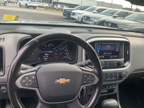 Used 2020 Chevrolet Colorado LT w/ Safety Package image 12
