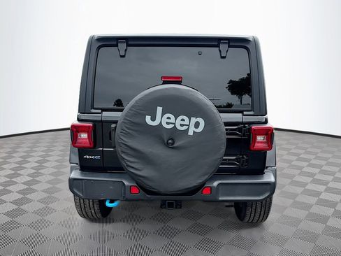 Used 2023 Jeep Wrangler Unlimited Sahara w/ Cold Weather Group image 7