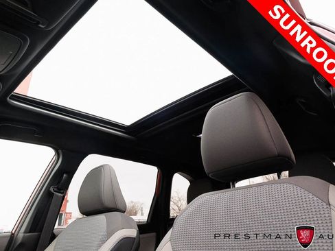 Used 2025 Subaru Forester Premium image 7