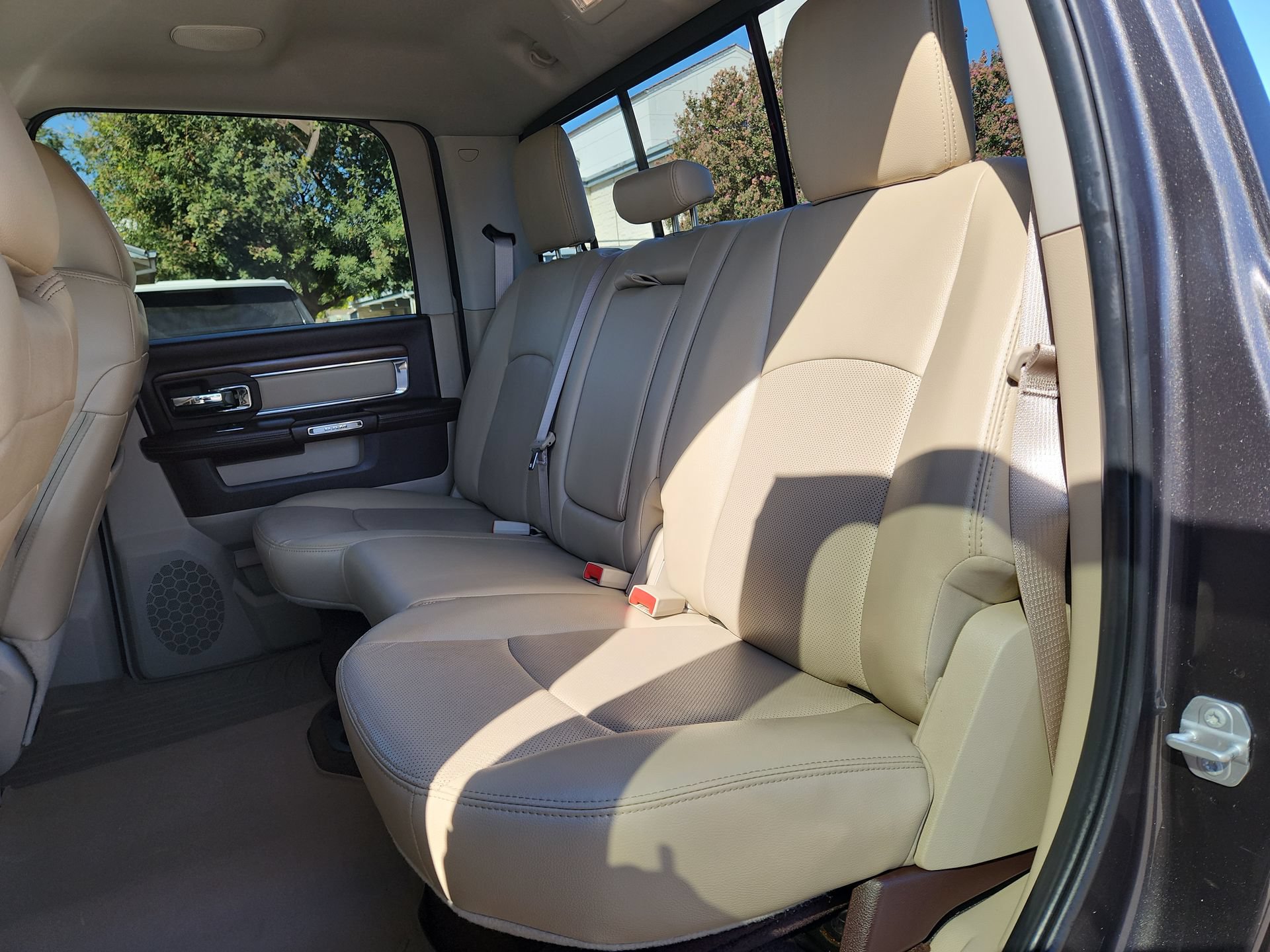 Certified 2016 RAM 2500 Laramie w/ Convenience Group AWD/4WD image 24