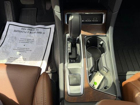 Used 2025 Subaru Ascent Touring image 28