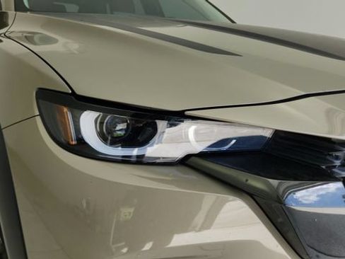 Used 2025 MAZDA CX-50 Meridian Edition w/ Weather Package AWD/4WD image 10