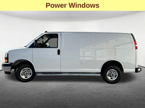 Used 2024 GMC Savana 2500 w/ Driver Convenience Package image 6