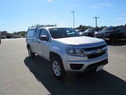 Used 2019 Chevrolet Colorado W/T w/ WT Convenience Package image 6