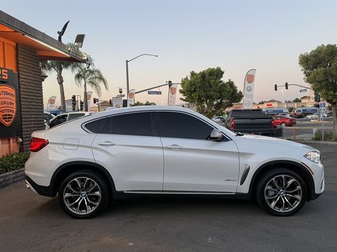 Used 2016 BMW X6 xDrive50i AWD/4WD image 19
