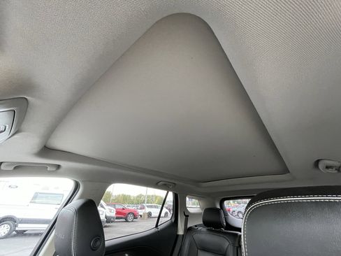 Used 2018 GMC Terrain Denali w/ Advanced Safety Package image 32