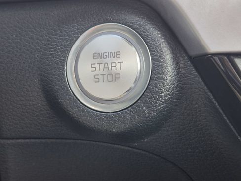 Used 2025 Kia Telluride S AWD/4WD image 23
