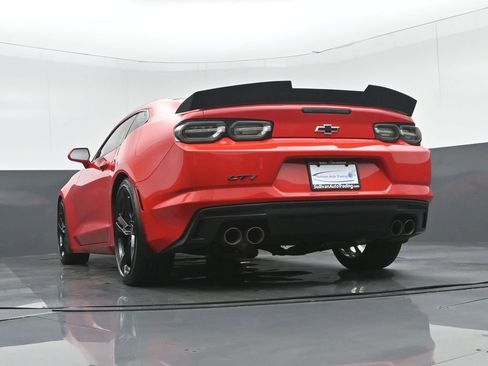 Used 2021 Chevrolet Camaro LT w/ RS Package image 50