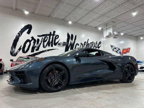 Used 2021 Chevrolet Corvette Stingray Convertible w/ 1LT RWD image 2