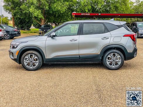 Used 2026 Kia Seltos LX AWD/4WD image 5