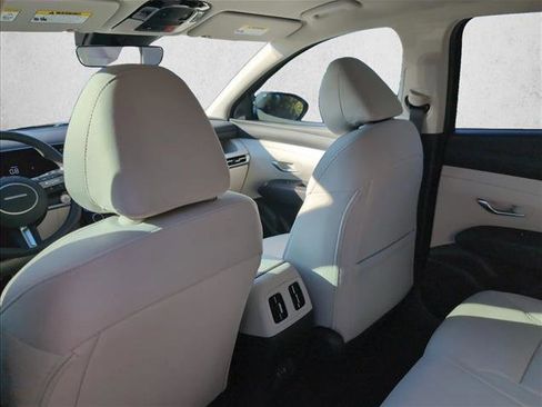 New 2026 Hyundai Tucson SEL image 16