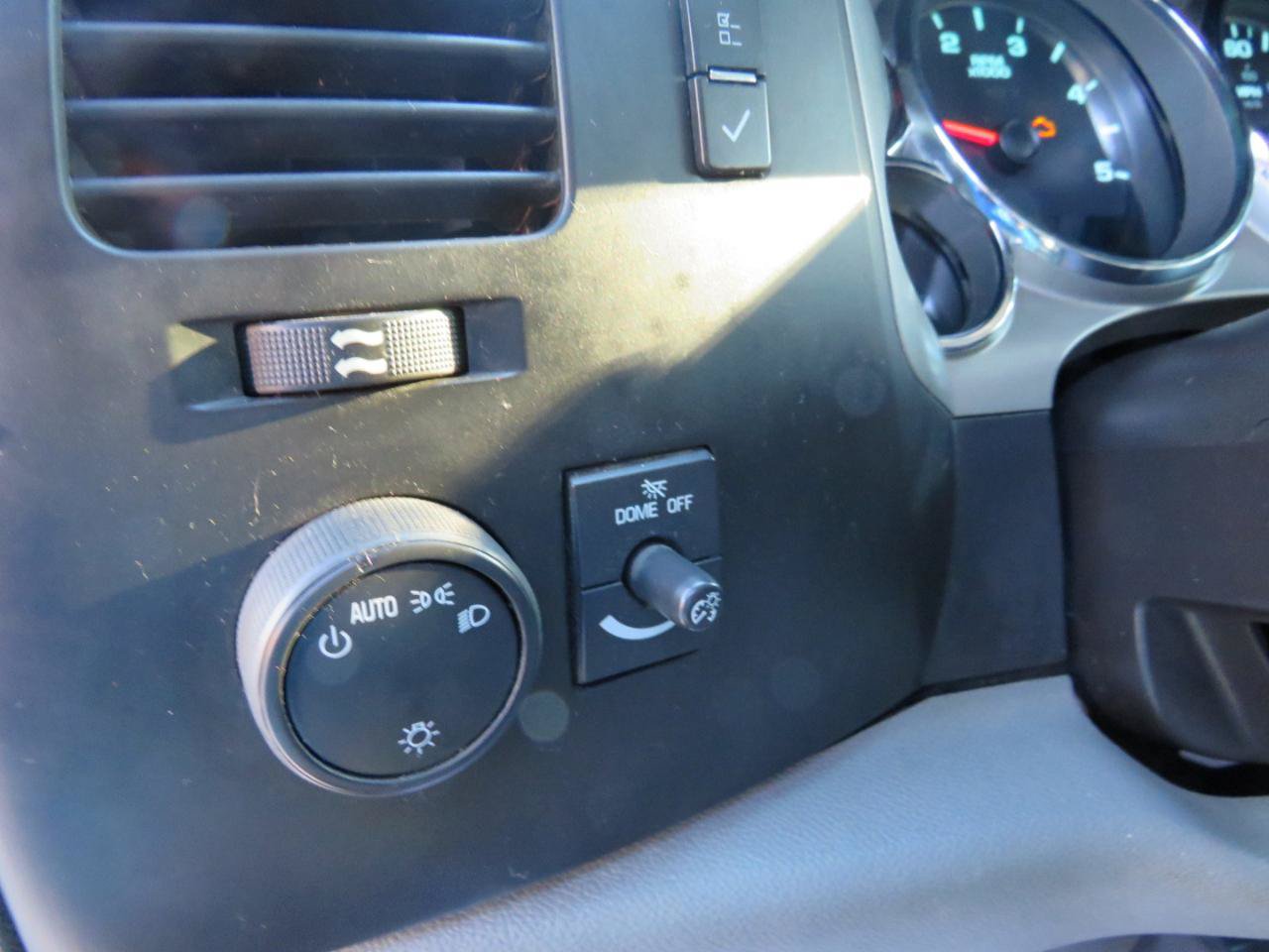 Used 2012 GMC Sierra 2500 W/T AWD/4WD image 11