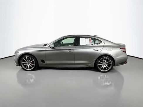 Used 2025 Genesis G70 2.5T RWD image 5