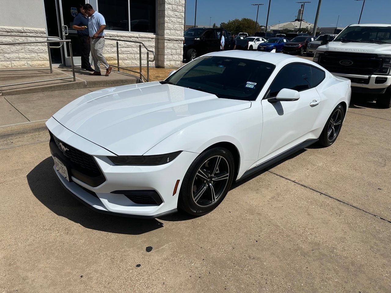 Used 2025 Ford Mustang Coupe RWD image 5