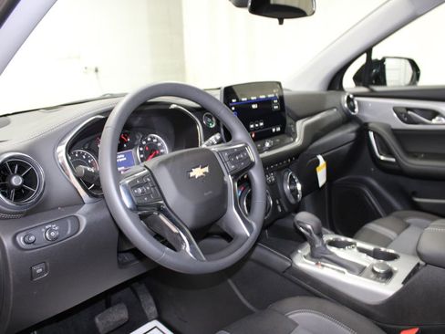 New 2025 Chevrolet Blazer LT w/ Midnight/Sport Edition image 16