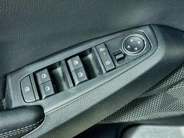 Used 2024 Kia Seltos S AWD/4WD image 18
