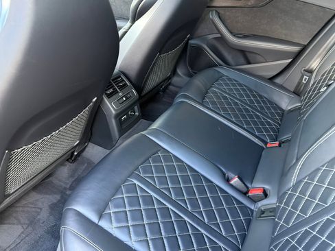 Used 2019 Audi S4 Prestige w/ Prestige Package image 12
