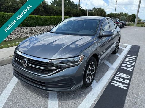 Used 2022 Volkswagen Jetta S image 12