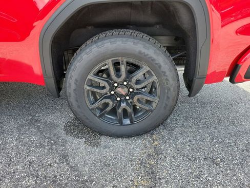 New 2025 GMC Sierra 1500 Elevation w/ Preferred Package AWD/4WD image 4