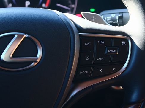 Used 2024 Lexus ES 350 Ultra Luxury image 15