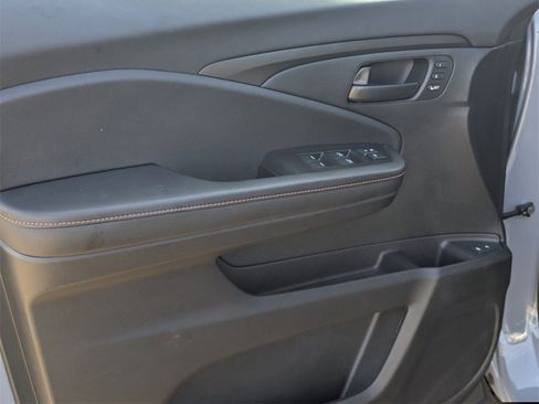 Certified 2024 Honda Passport TrailSport image 14