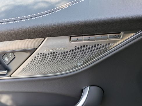 New 2026 Jaguar F-PACE R-Dynamic S image 23