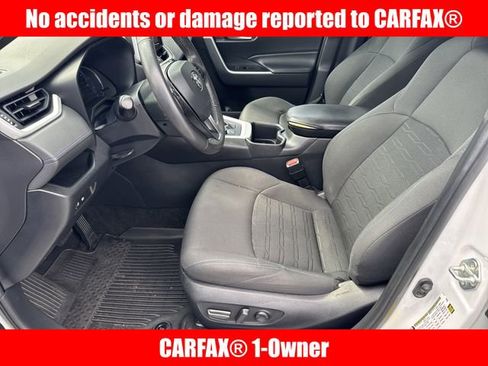 Certified 2023 Toyota RAV4 SE image 3