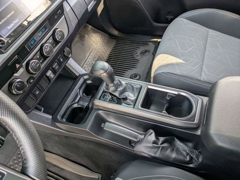 Used 2023 Toyota Tacoma TRD Off-Road image 13