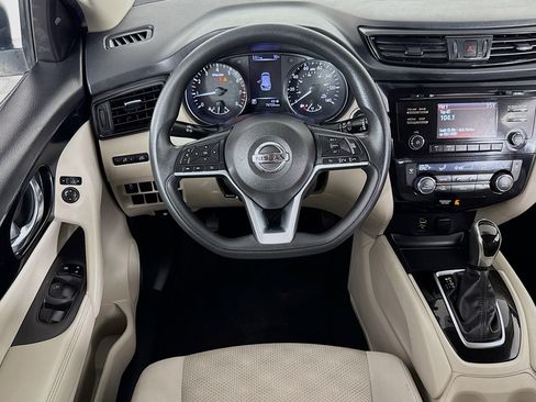 Used 2018 Nissan Rogue Sport SV FWD image 16