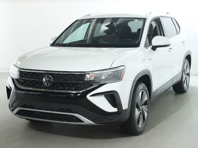 Used 2024 Volkswagen Taos SE