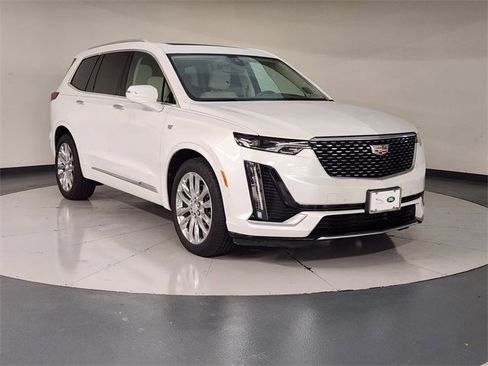 Used 2021 Cadillac XT6 Premium Luxury image 7