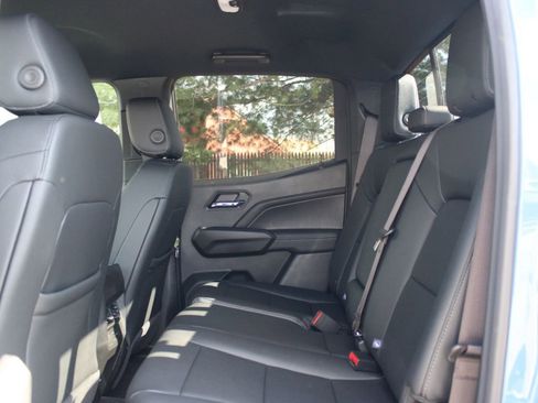 New 2025 GMC Canyon Elevation w/ Convenience Package image 30