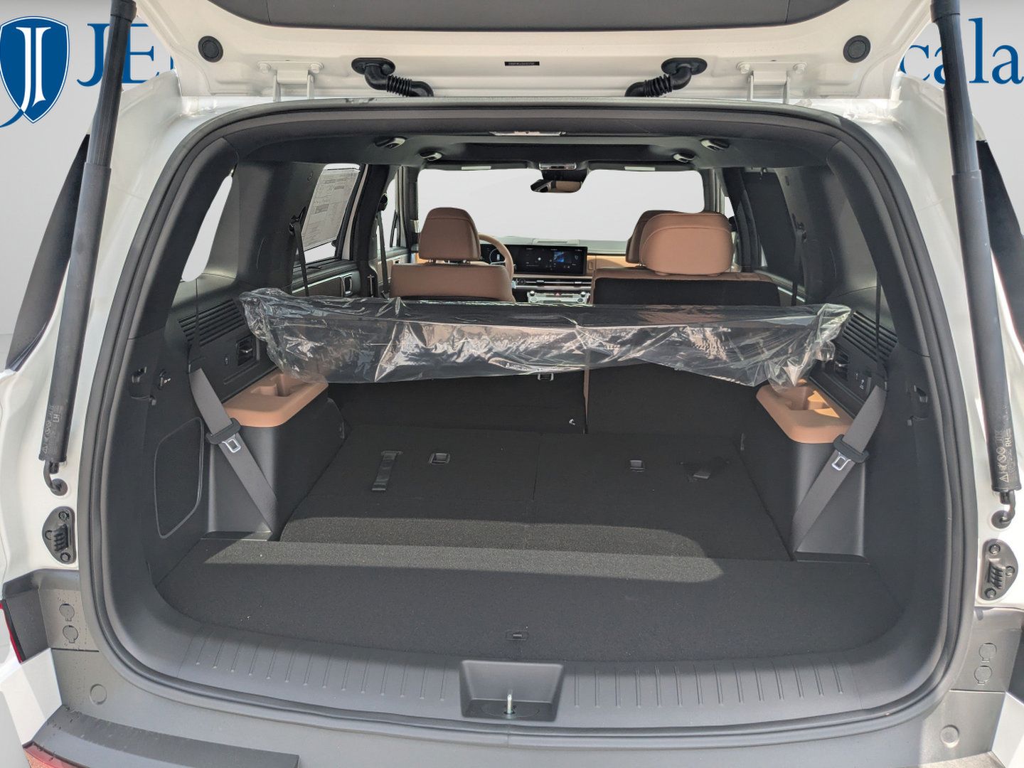 New 2027 Hyundai Santa Fe Limited FWD image 11