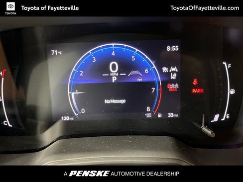 Used 2026 Toyota Corolla LE FWD image 31