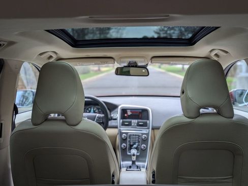 Used 2014 Volvo XC60 T6 image 15