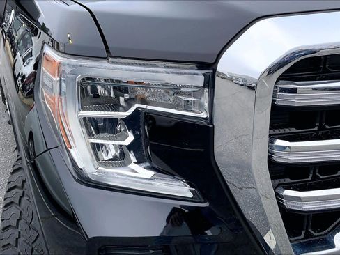 Used 2021 GMC Sierra 1500 SLE image 26