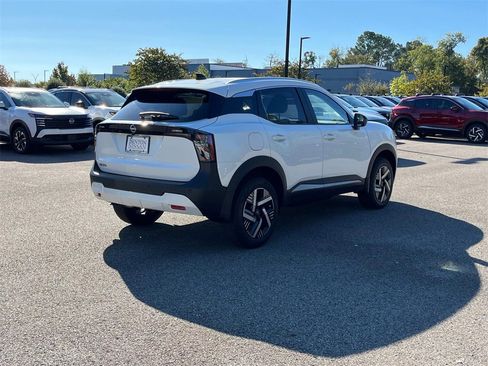 New 2026 Nissan Kicks SV image 4