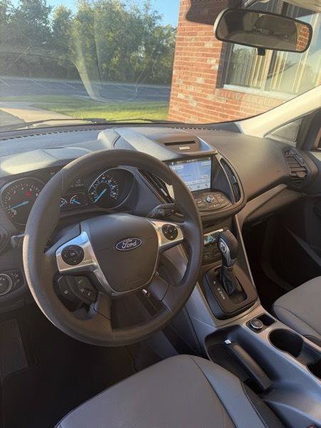 Used 2016 Ford Escape SE w/ Equipment Group 201A AWD/4WD image 10