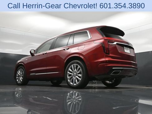 Used 2020 Cadillac XT6 Premium Luxury w/ Platinum Package FWD image 40