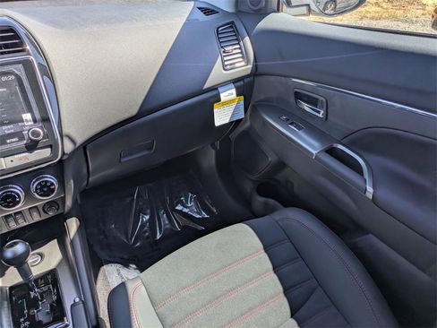 New 2025 Mitsubishi Outlander Sport SE image 17
