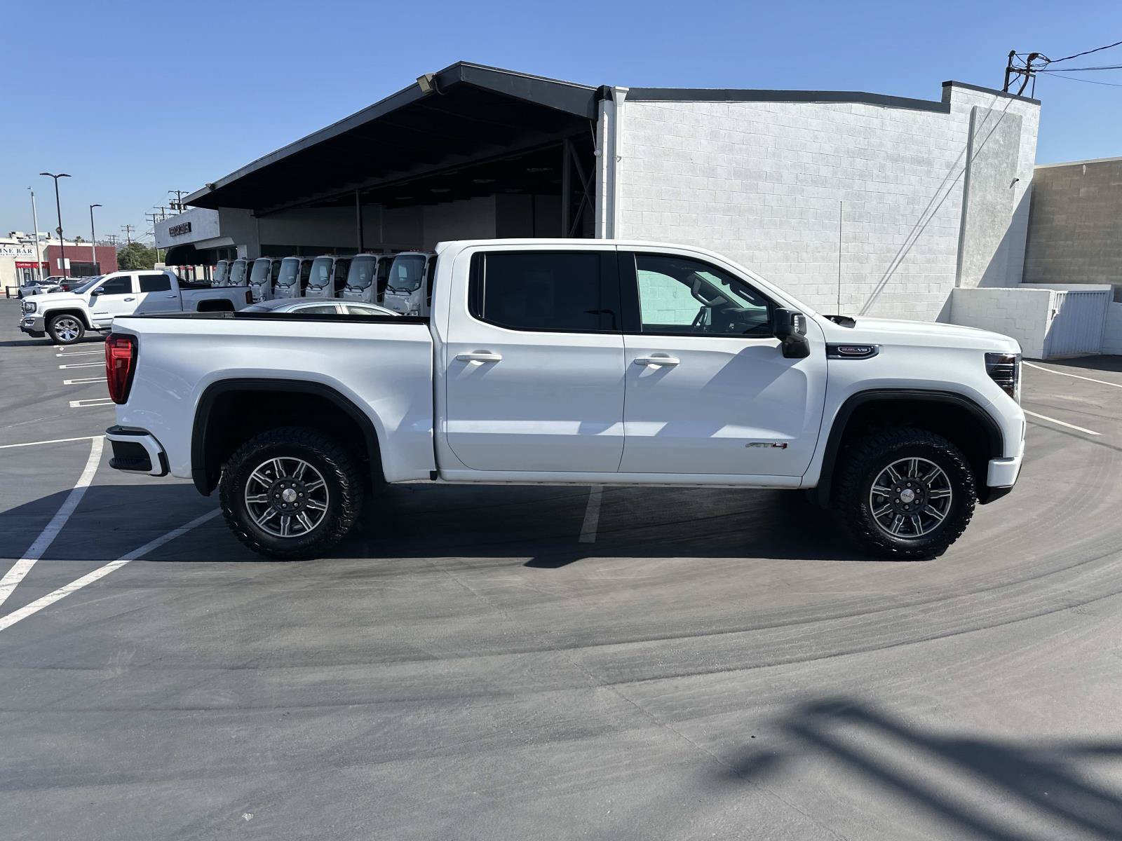 Used 2026 GMC Sierra 1500 AT4 AWD/4WD image 4