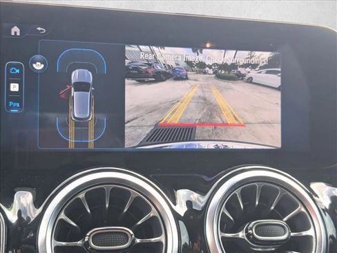 Used 2025 Mercedes-Benz GLA 250 image 13