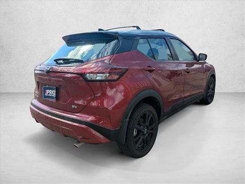 Used 2024 Nissan Kicks SV w/ Interior Electronics Package FWD image 5