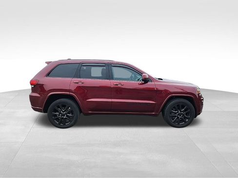 Used 2019 Jeep Grand Cherokee Altitude image 19