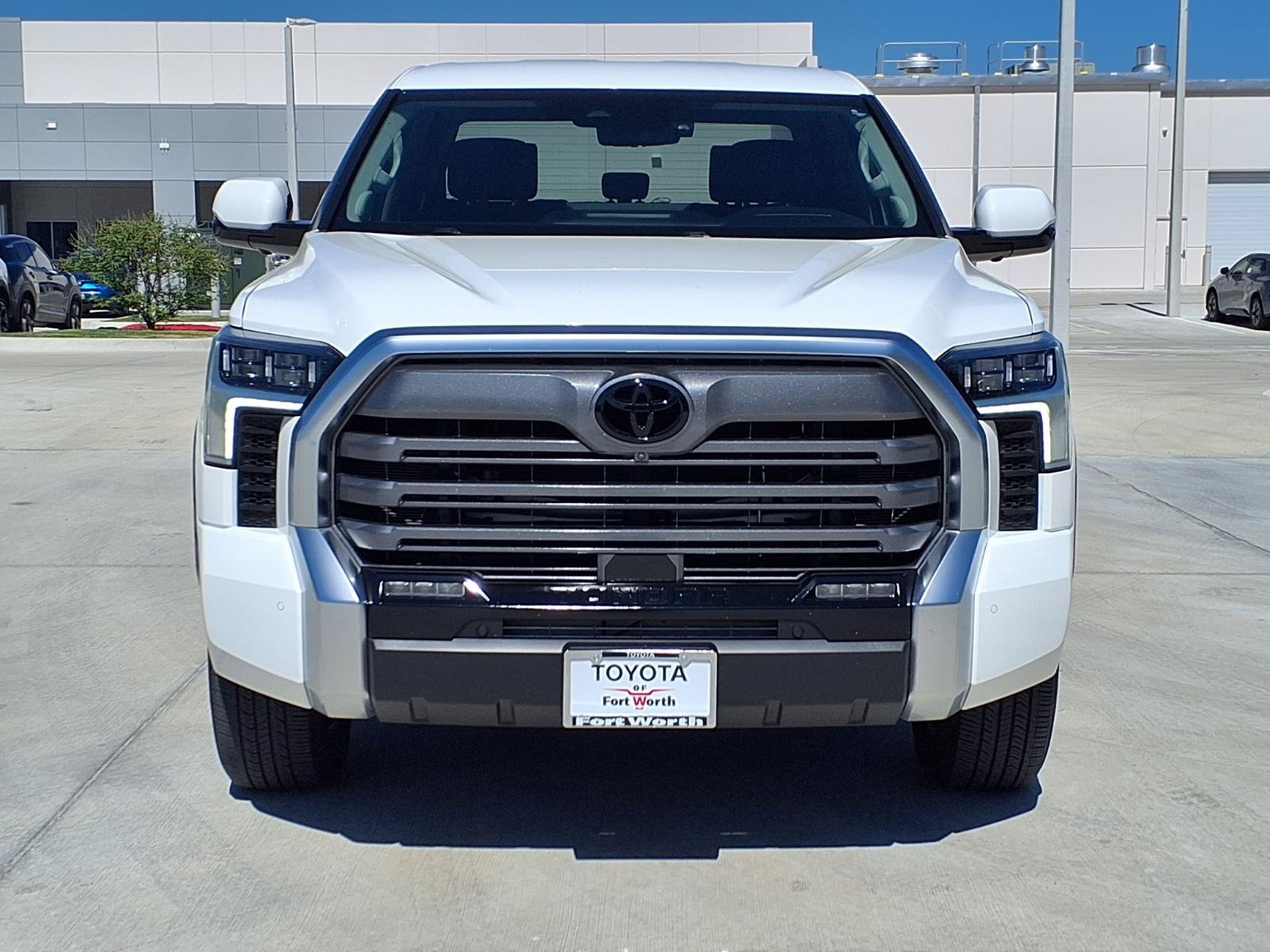 Used 2024 Toyota Tundra Limited AWD/4WD image 2