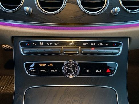 Used 2020 Mercedes-Benz E 350 Sedan image 26