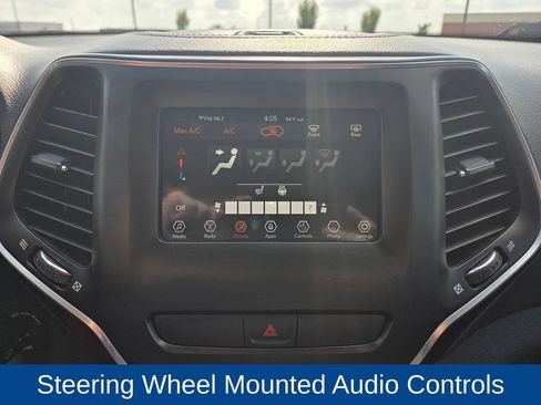 Used 2020 Jeep Cherokee Latitude w/ Cold Weather Group AWD/4WD image 27