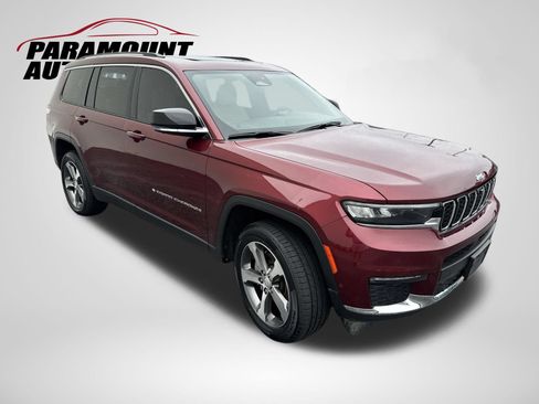 Used 2023 Jeep Grand Cherokee L Limited w/ Luxury Tech Group II AWD/4WD image 3