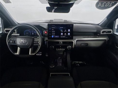 Used 2024 Toyota Tacoma TRD Sport image 27