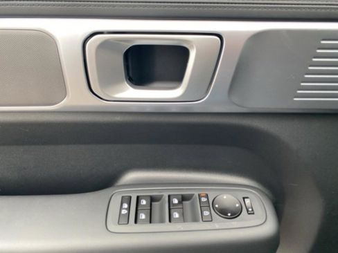 New 2026 Hyundai Santa Fe SE FWD image 8